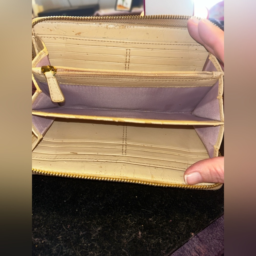 Coach Gold Signature Wallet. Project Piece. - Picture 7 of 8